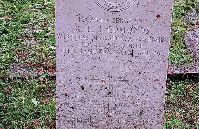 Grave of Sergeant RLJ Edmonds